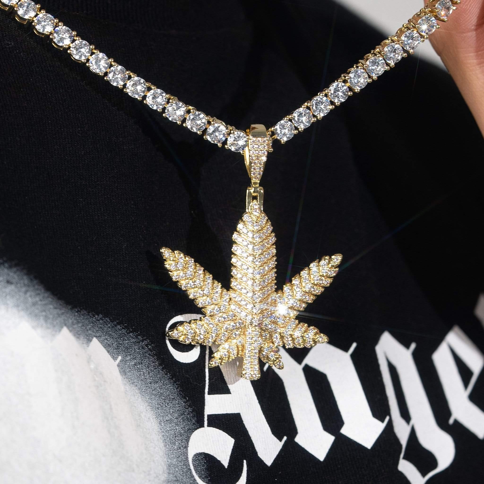 Leaf Pendant - Gold - Image 4